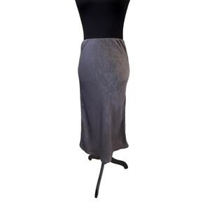 New BOBEAU FALL ~ Women's Charcoal Gray Satin Shimmer Midi Skirt Size S